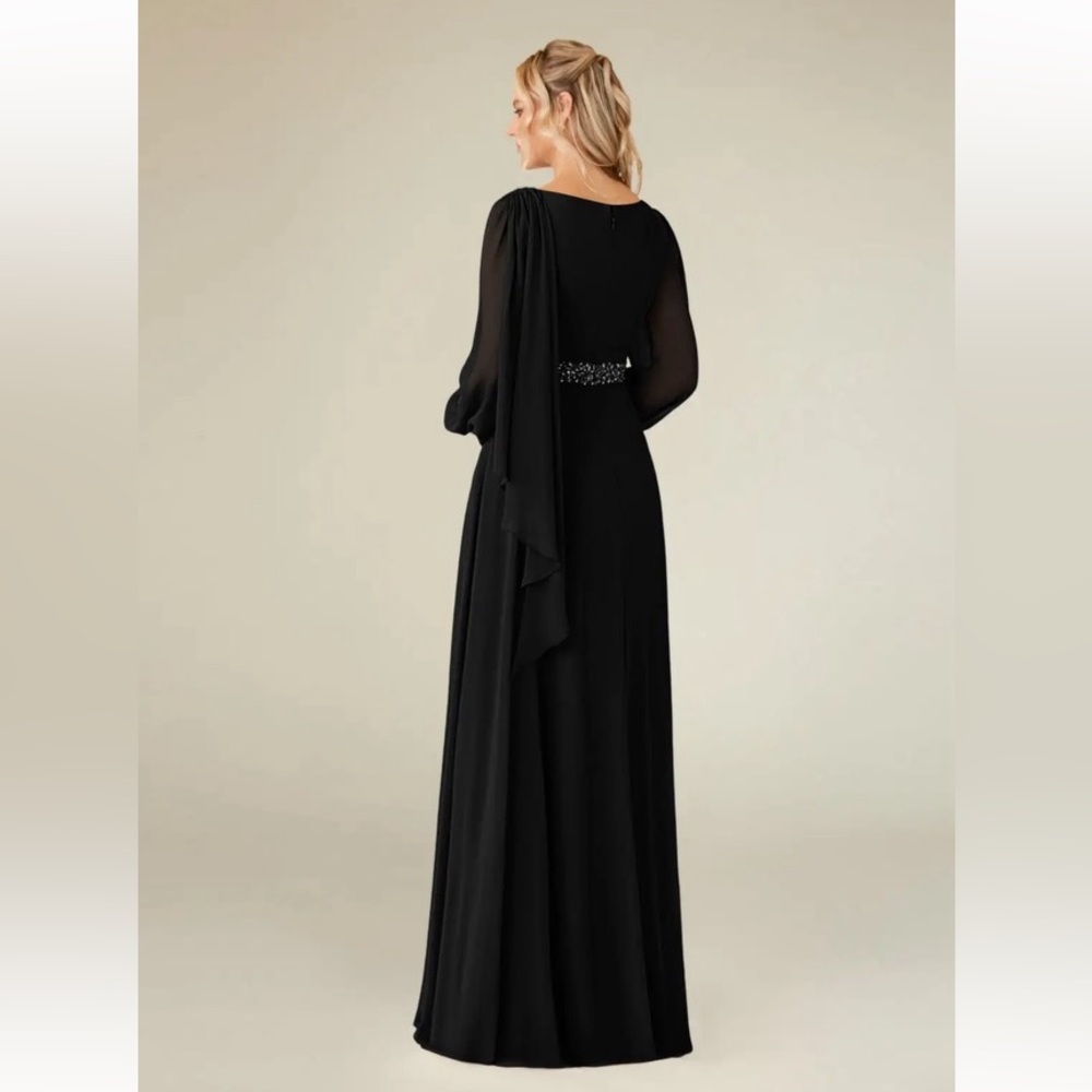 BLACK FORMAL DRESS - Picture 5 of 9